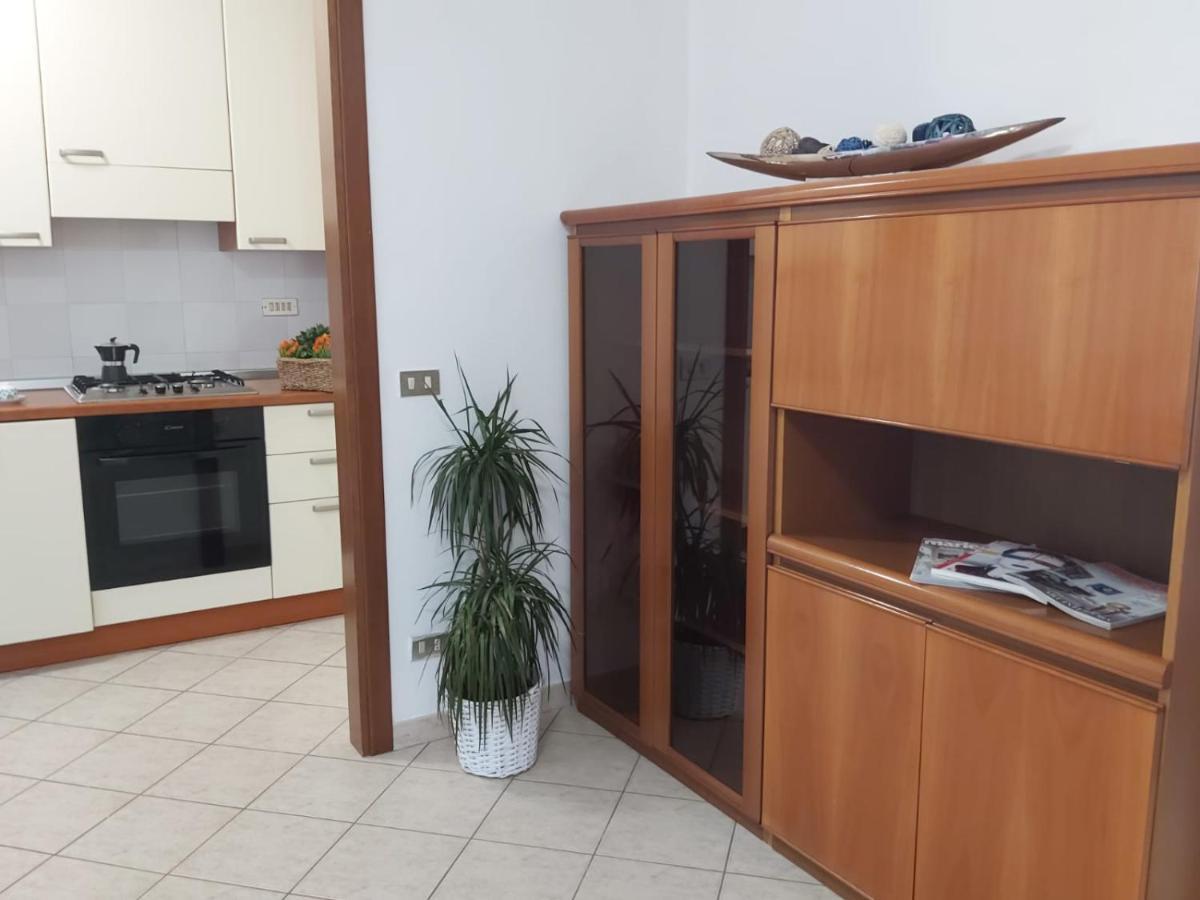 Bnbook - Residenza Naggi Casorate Sempione Bagian luar foto